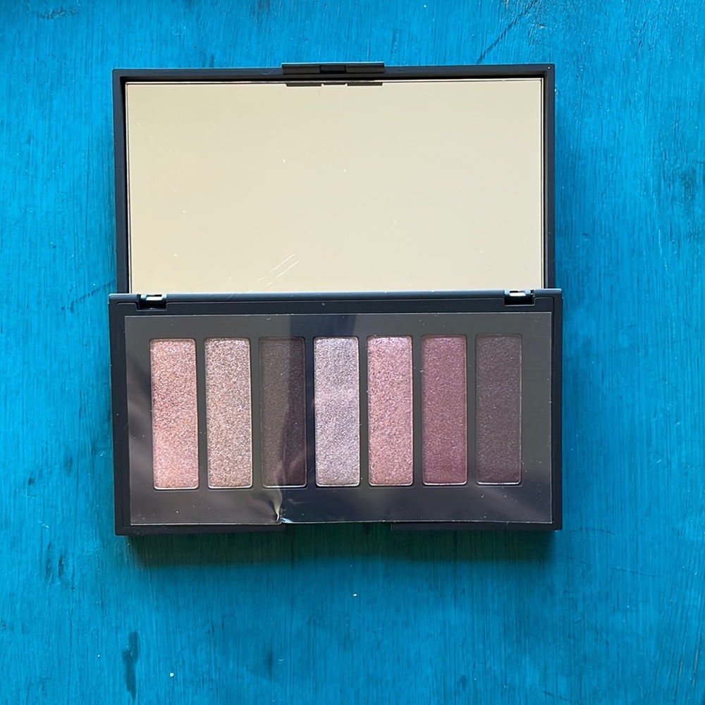 NBU mauves color smooth silk eyeshadow palette